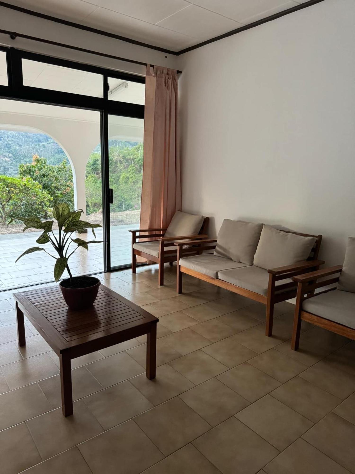 Tiki Lodge Hiva Oa Atuona Екстериор снимка